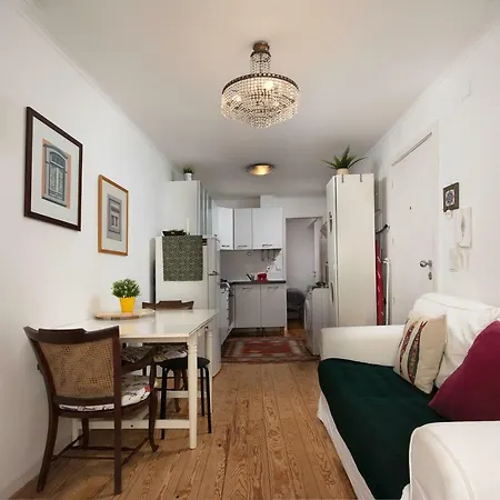 Bright And Cozy By Innkeeper